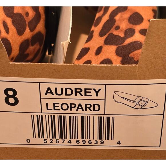 Journee Collection Audrey Buckle Pointed Toe Ballet Flats NEW Size 8 - Picture 7 of 8